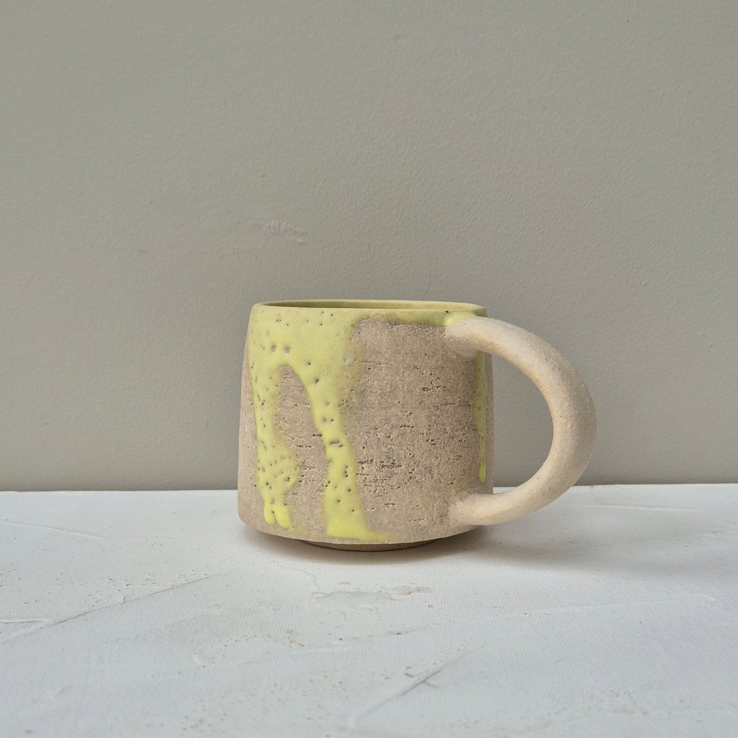 Colour cups